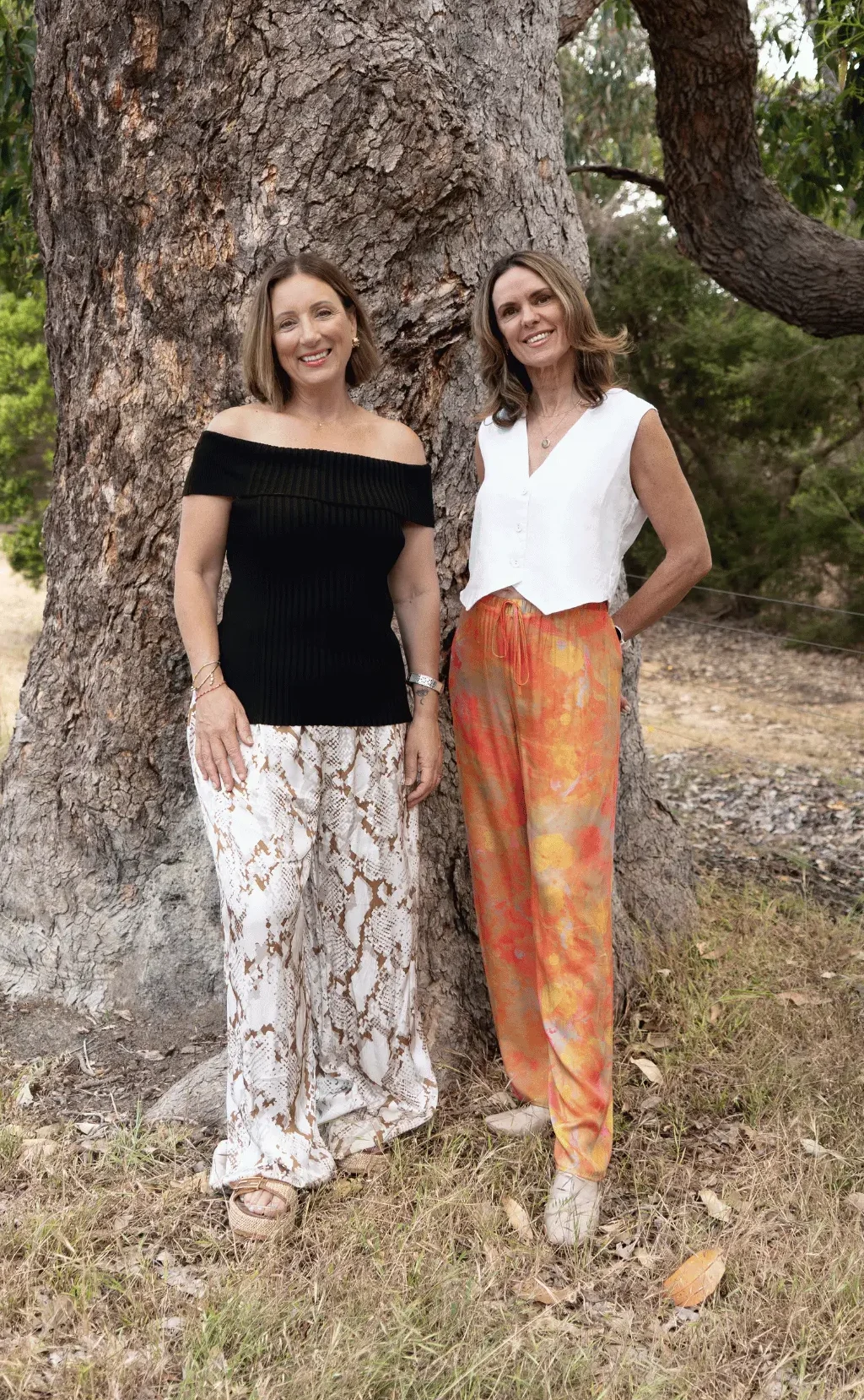 Counsellor facilitating a supportive family discussion